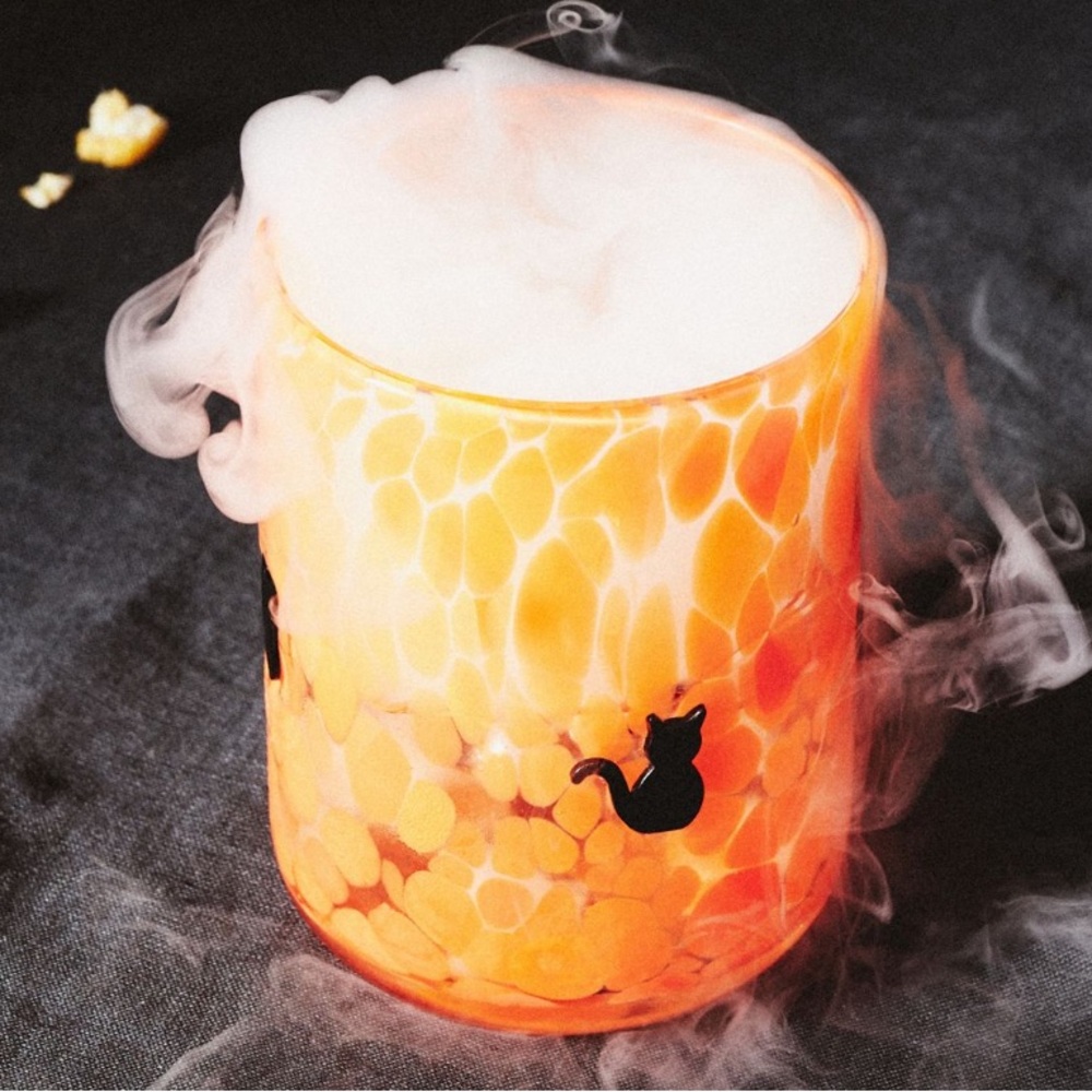 Icon Black Cat juice glass‎ w Orange confetti Halloween